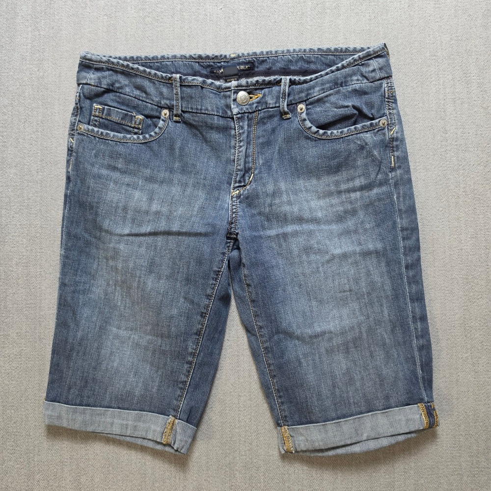 Banana Republic Denim Bermuda Shorts Women 6 Blue Cuffed Mid Rise Stretch Y2K